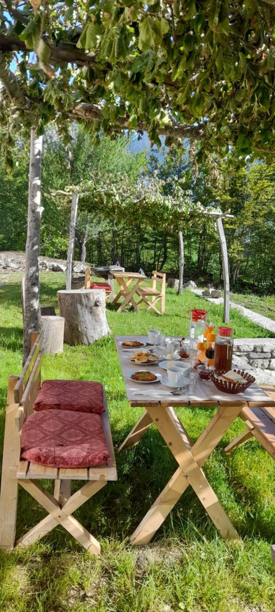 Guest House Panorama Тет Екстериор снимка
